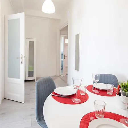 - Balcony - - Quiet Budapeste