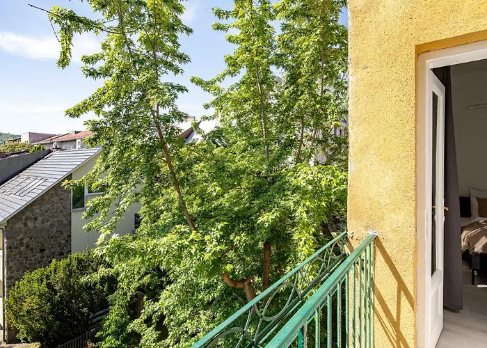 - Balcony - - Quiet Appartement