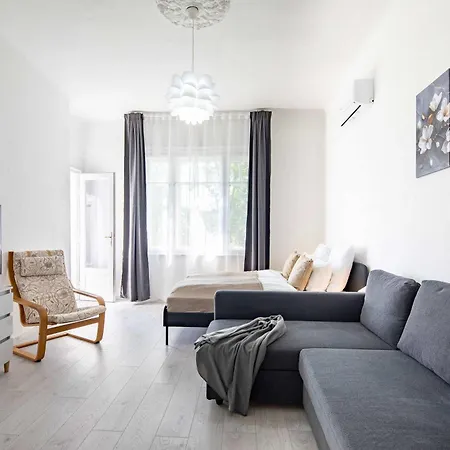 - Balcony - - Quiet Apartmán Budapešť