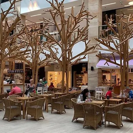 - Balcony - - Quiet Lägenhet