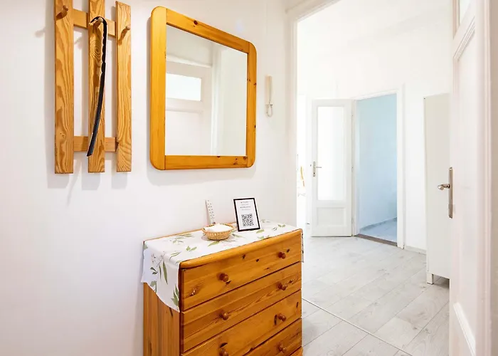 - Balcony - - Quiet Apartament Budapesta